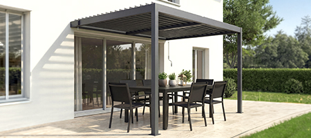 Pergola bioclimatica addossata
